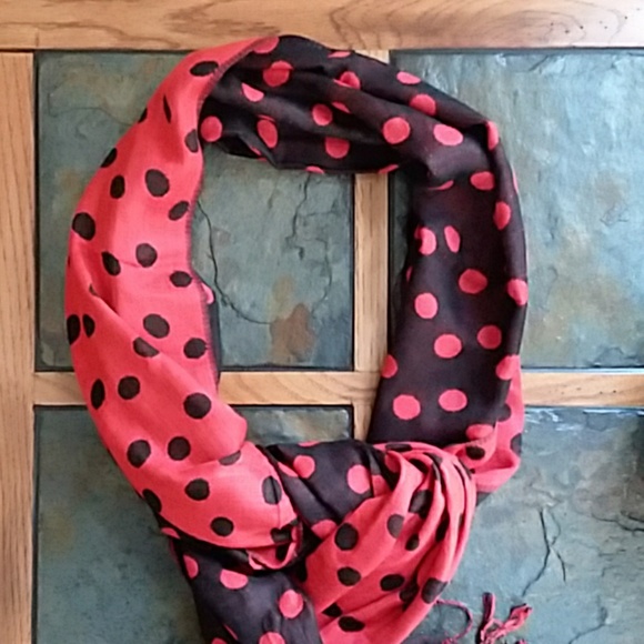 Lovarzi Accessories - Polka Dot Scarf/Wrap